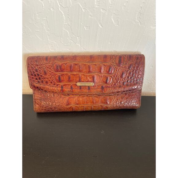 Brahmin Brown Crocodile Embossed Womens wallet - Picture 1 of 10